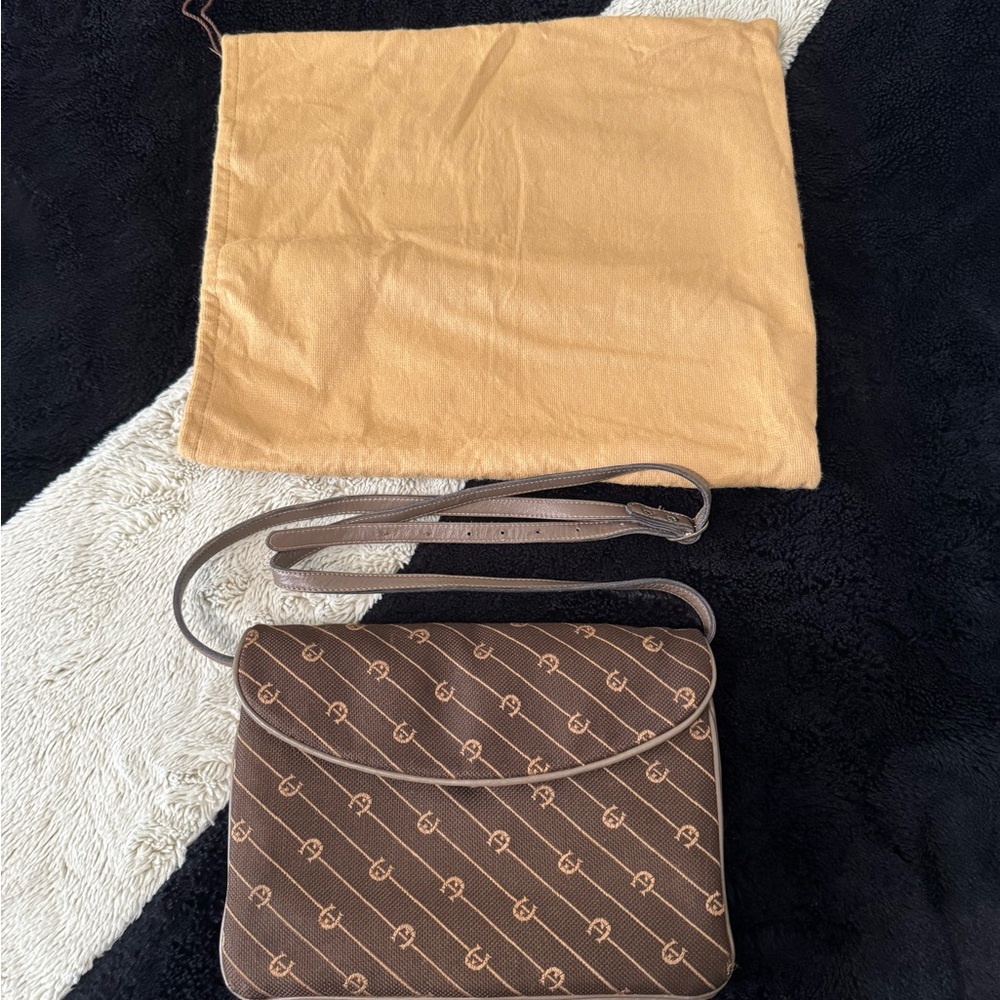 Brown Mini Bags with Classic Kraft Design